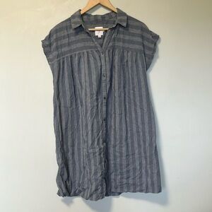 The Nines by HATCH Striped Gray Button-Up Women's Top